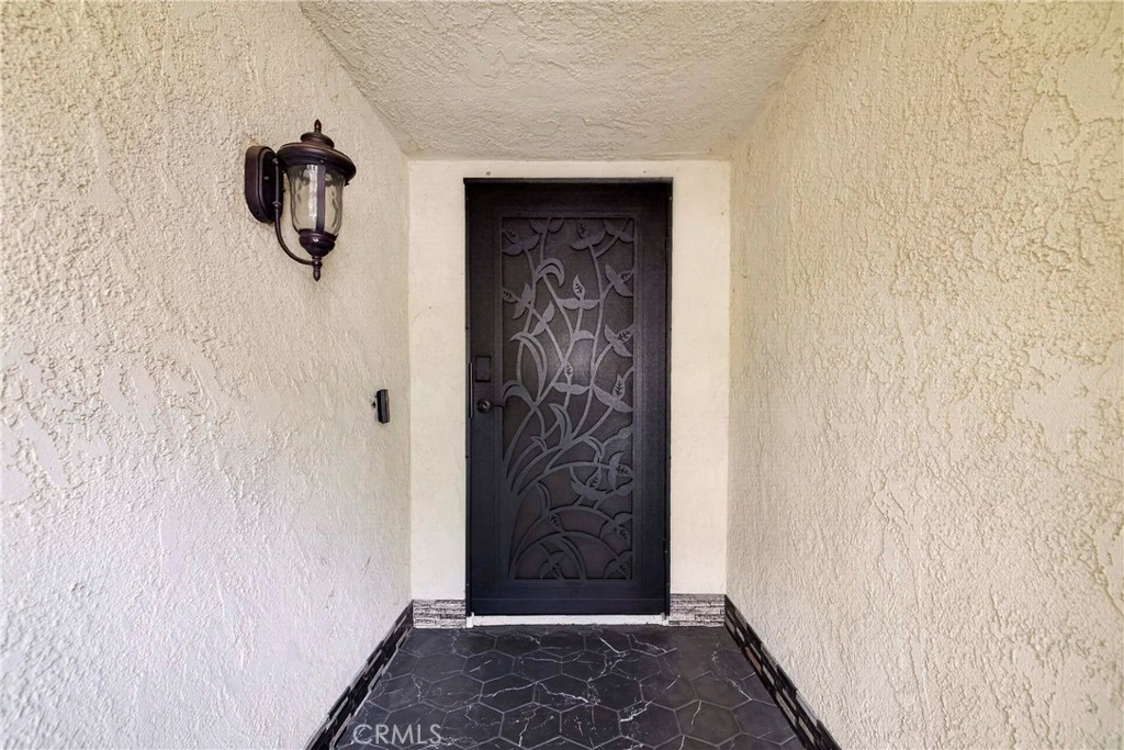 1034 Creekside