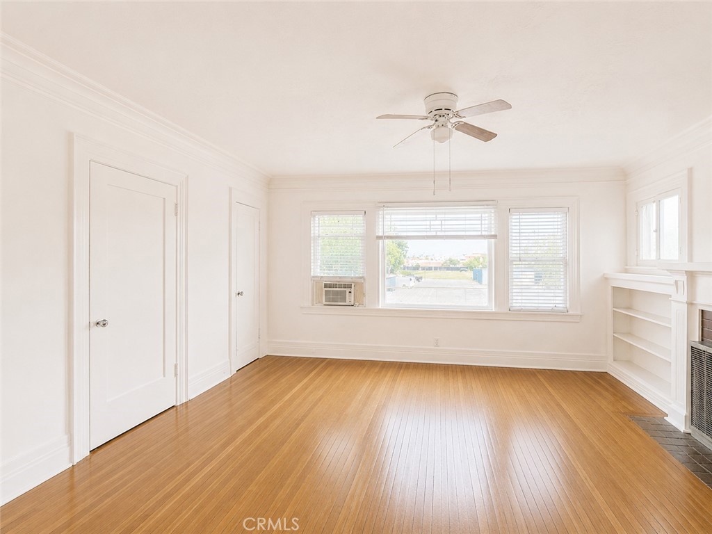 1308 1/2 S Van Ness Avenue