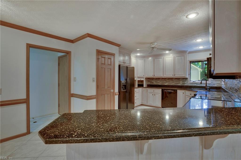 104 Lenox CT