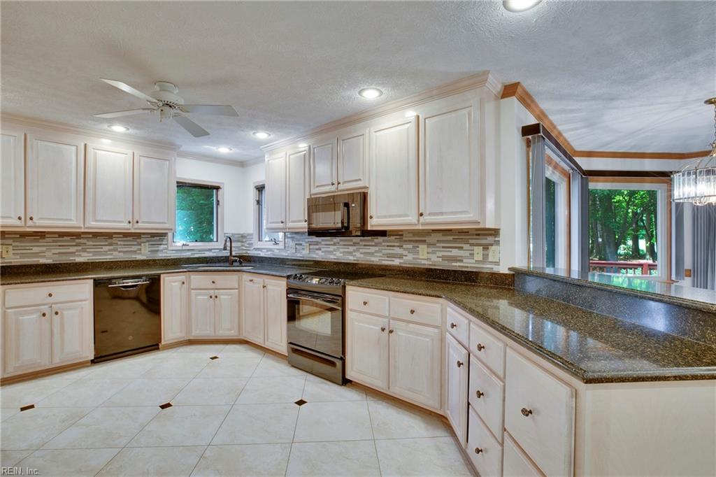 104 Lenox CT