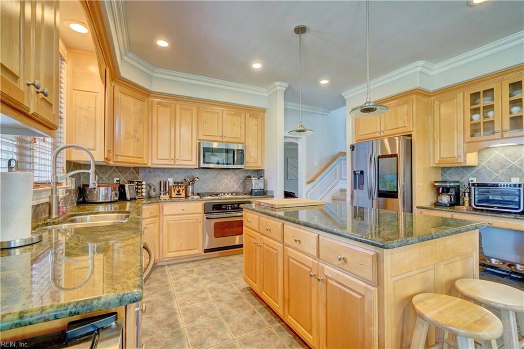 112 Turnberry