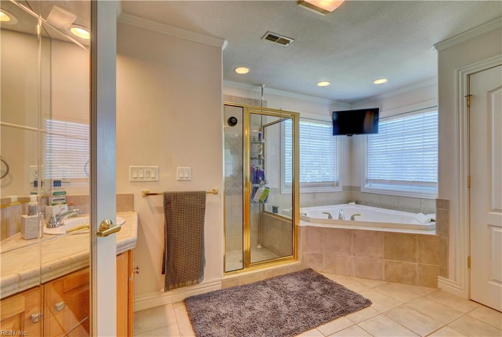 112 Turnberry