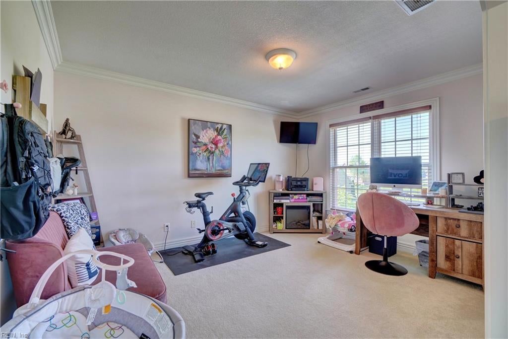 112 Turnberry