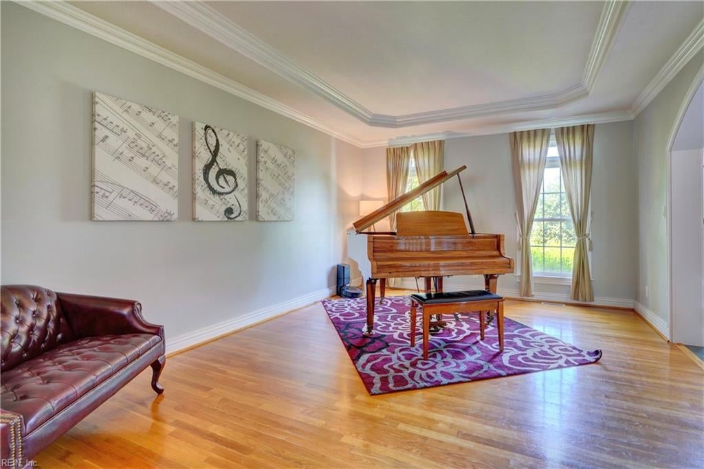 112 Turnberry