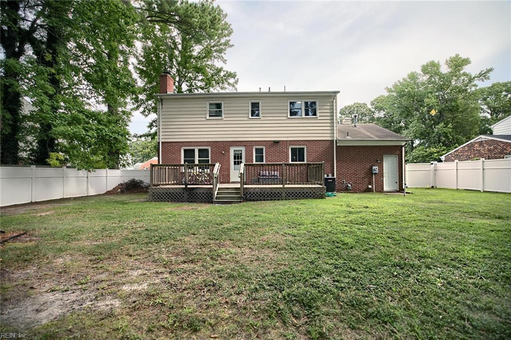 16 Alexander DR
