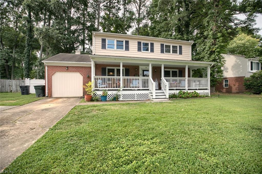 16 Alexander DR