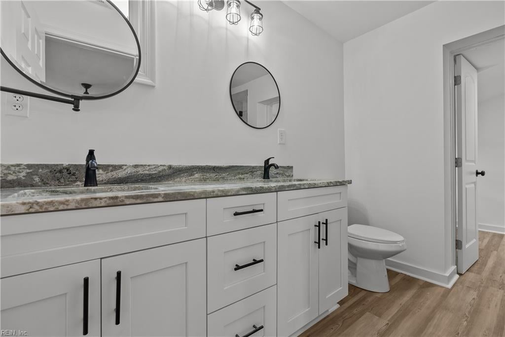 1116 Old Williamsburg RD