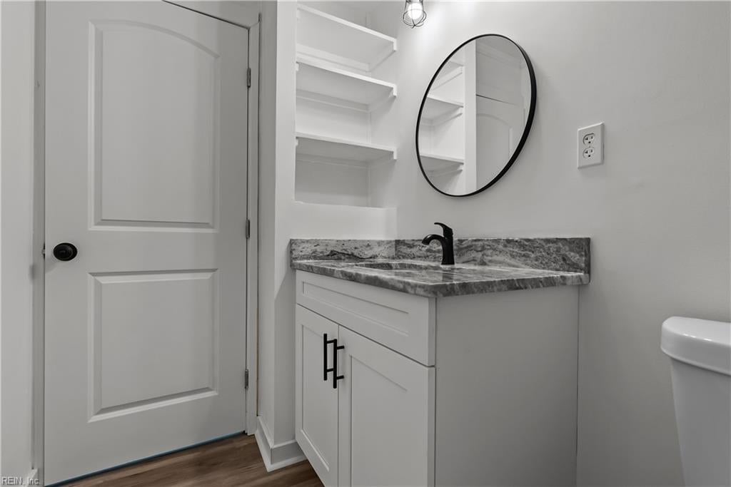 1116 Old Williamsburg RD