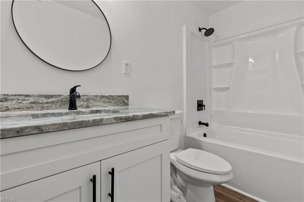 1116 Old Williamsburg RD