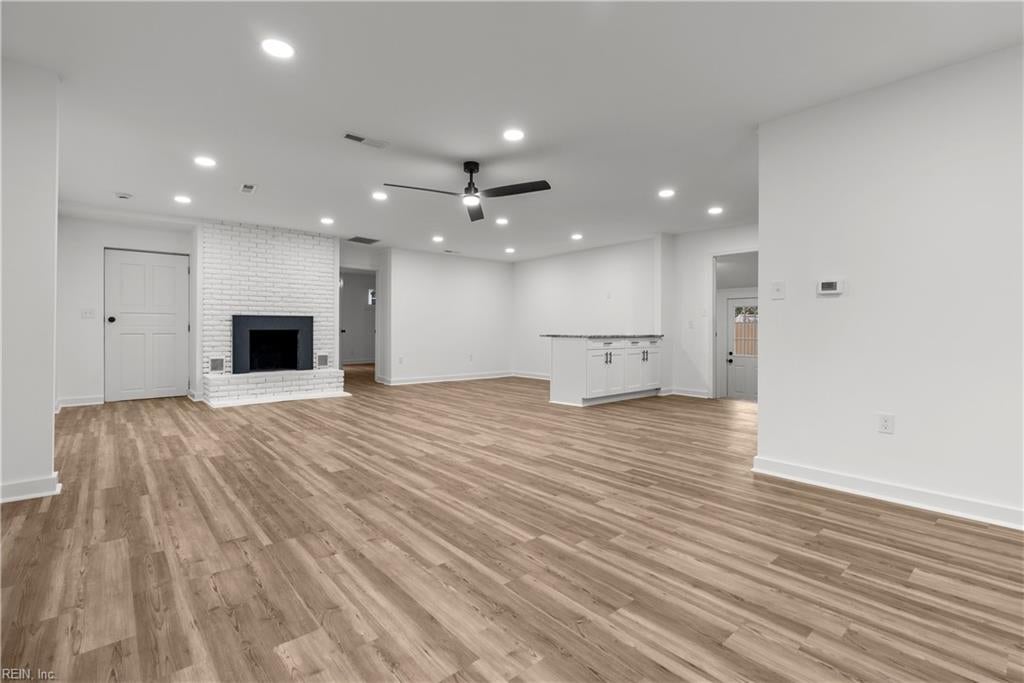 1116 Old Williamsburg RD