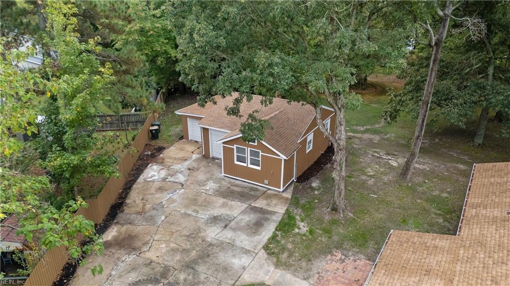 1116 Old Williamsburg RD