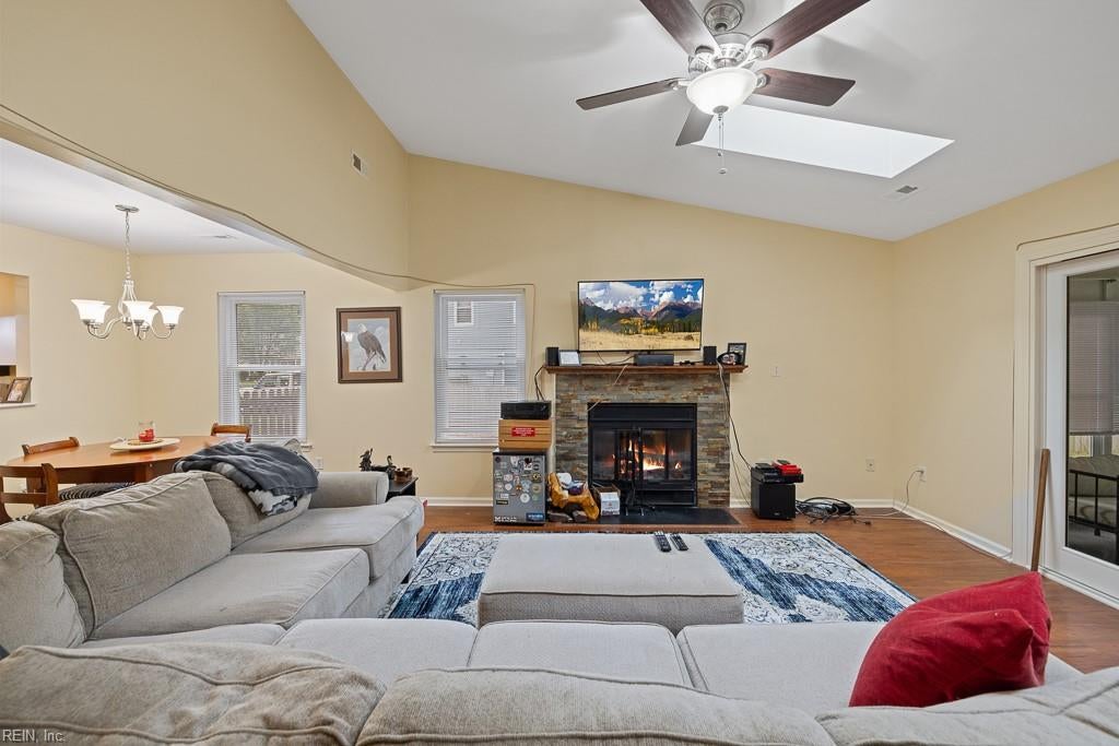 104 Wallace CT