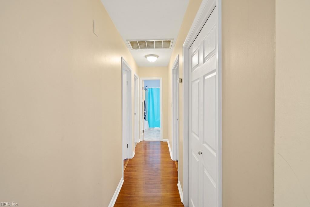 104 Wallace CT