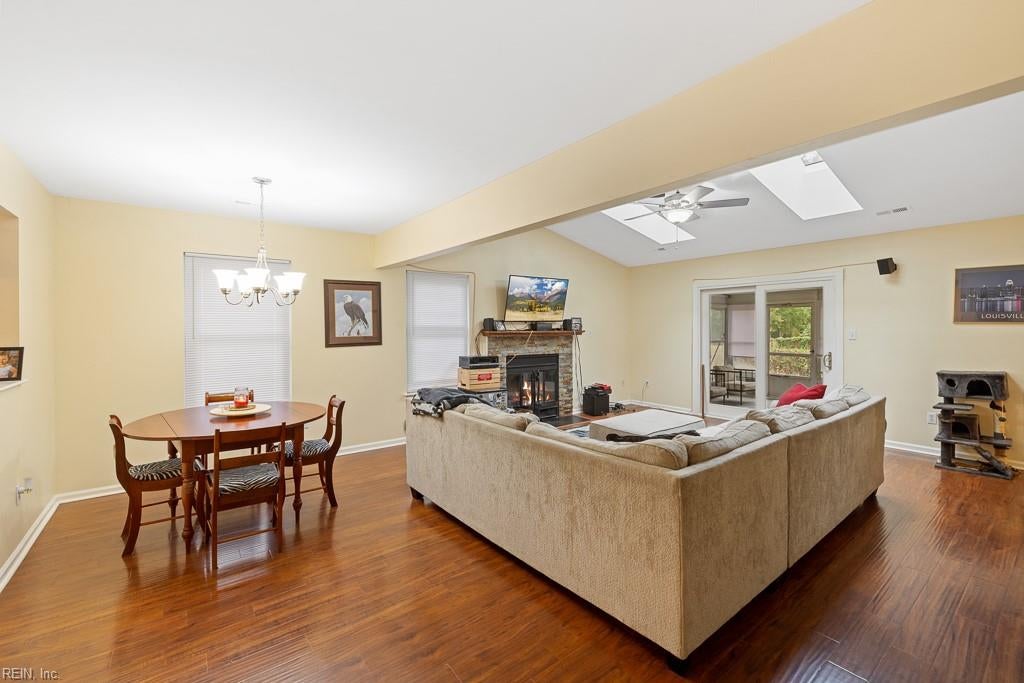 104 Wallace CT