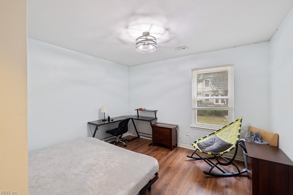 104 Wallace CT