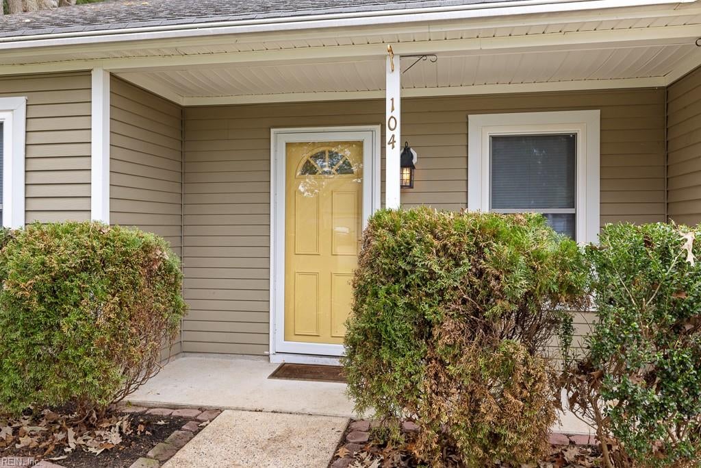 104 Wallace CT