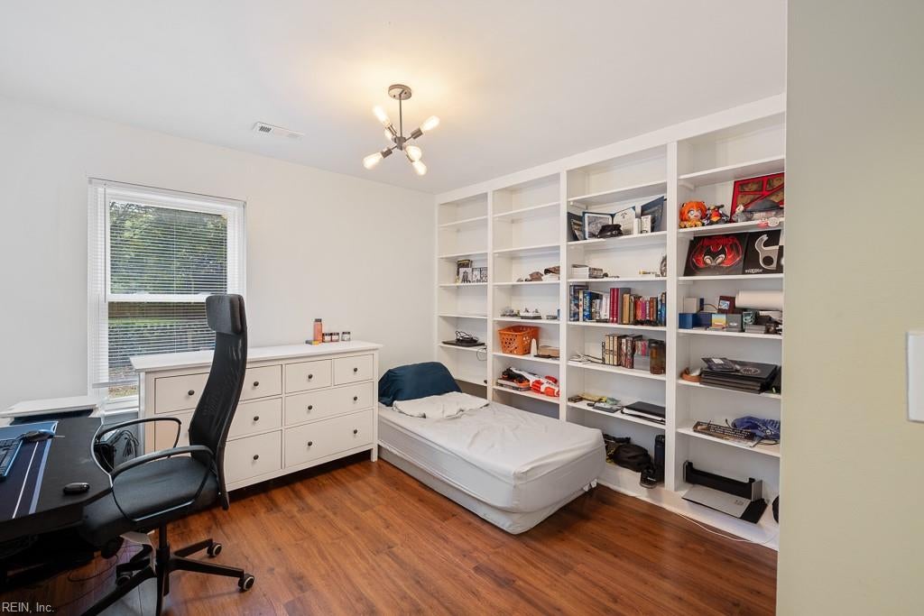 104 Wallace CT