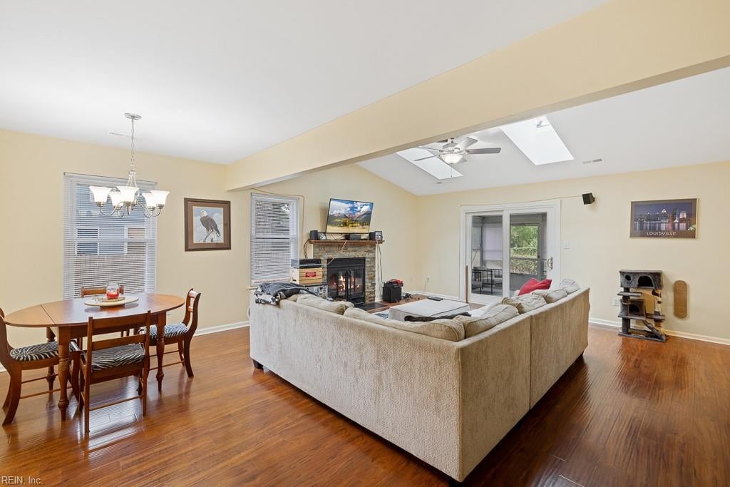 104 Wallace CT