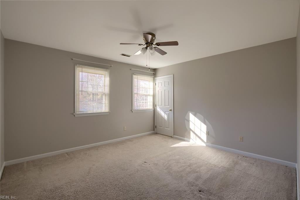 502 Meadowfield RD