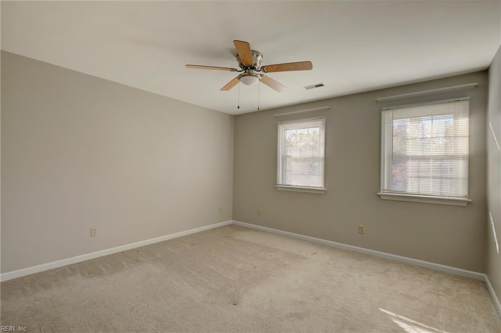 502 Meadowfield RD