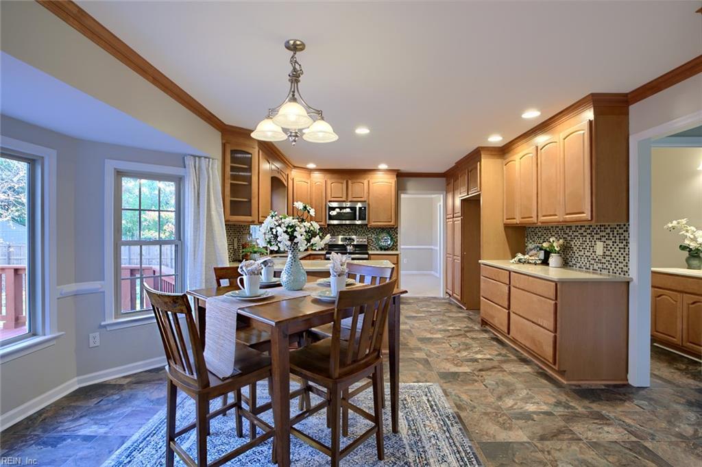 502 Meadowfield RD