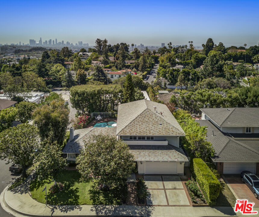 5136 Los Bonitos Way