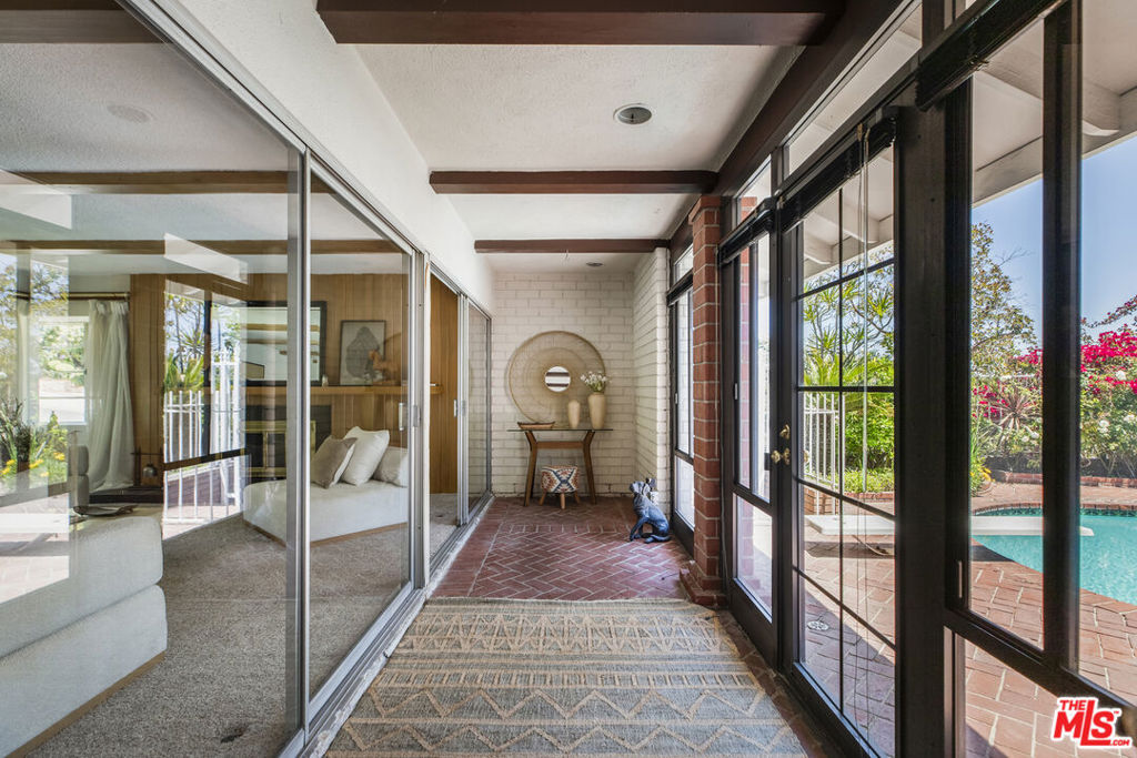 5136 Los Bonitos Way