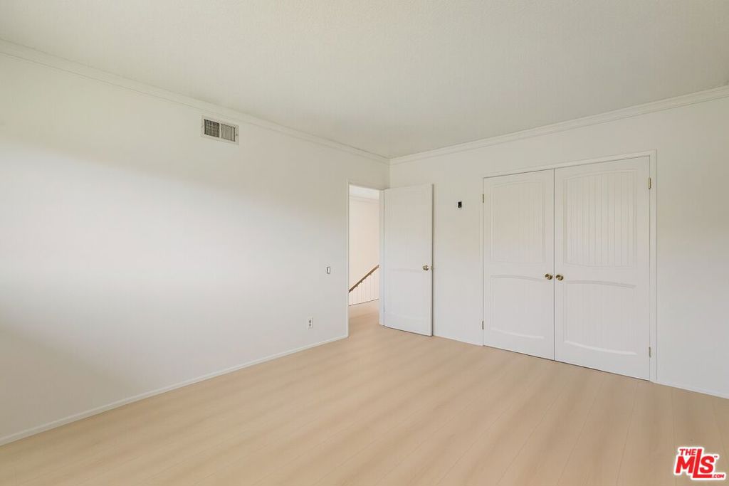 5136 Los Bonitos Way