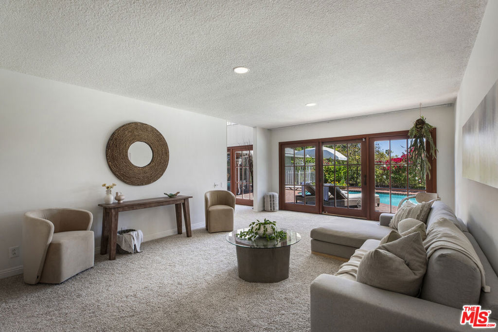 5136 Los Bonitos Way