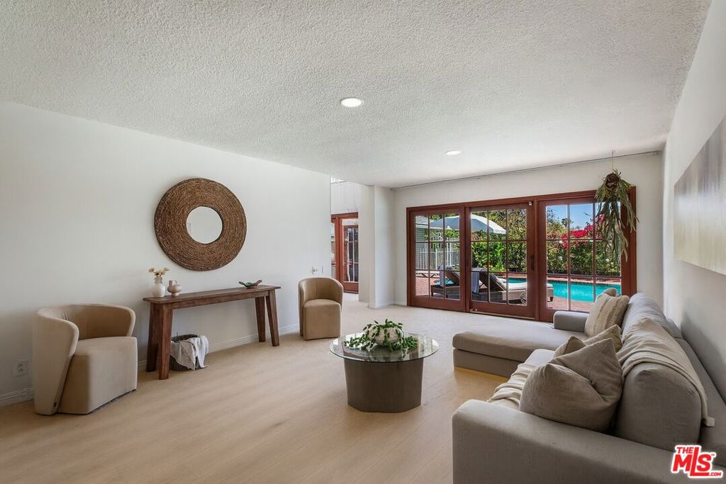 5136 Los Bonitos Way