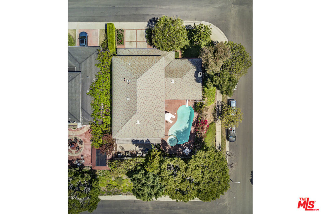 5136 Los Bonitos Way