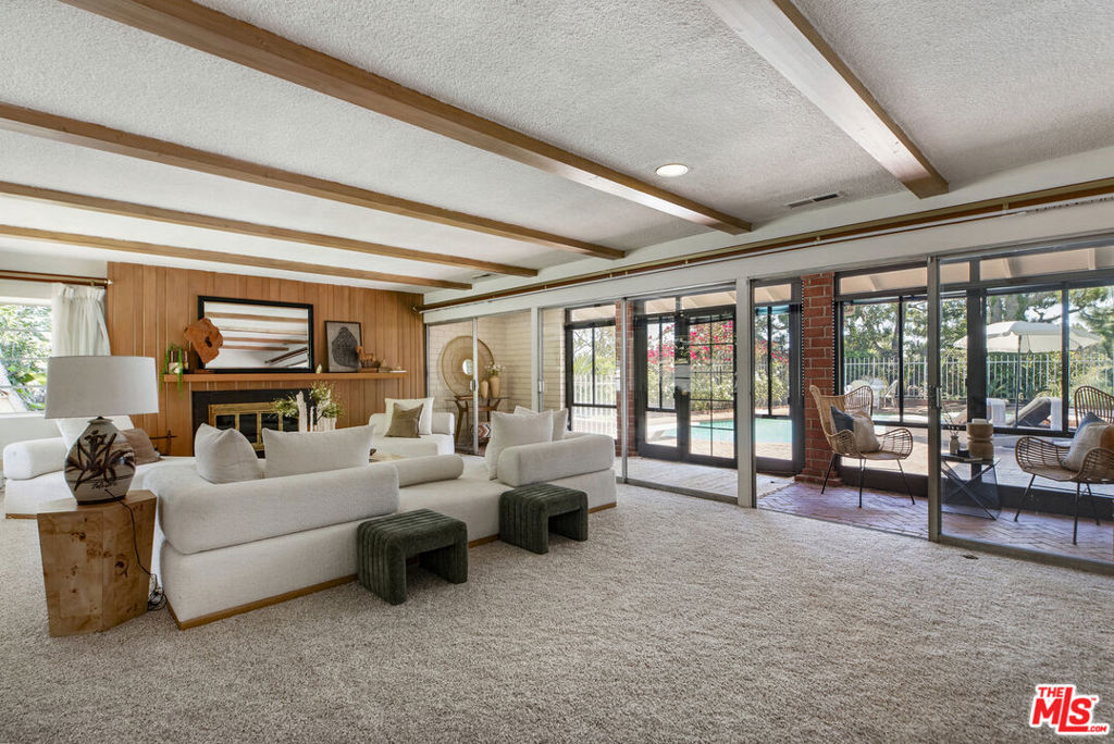 5136 Los Bonitos Way