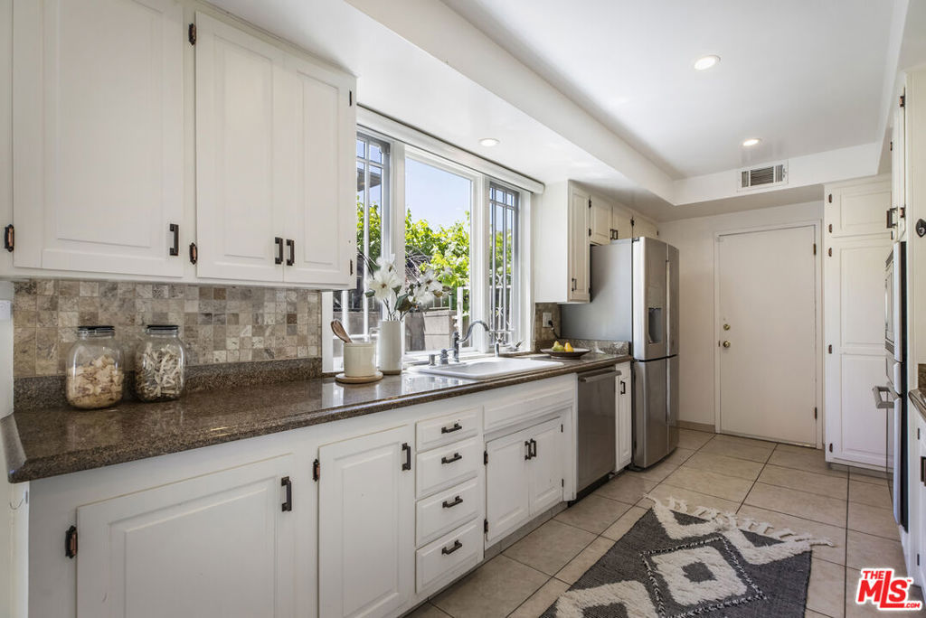 5136 Los Bonitos Way