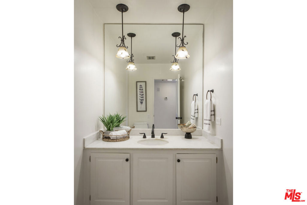 5136 Los Bonitos Way