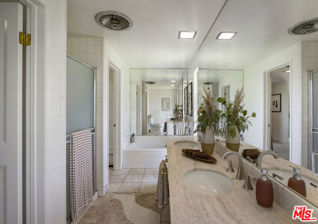 5136 Los Bonitos Way