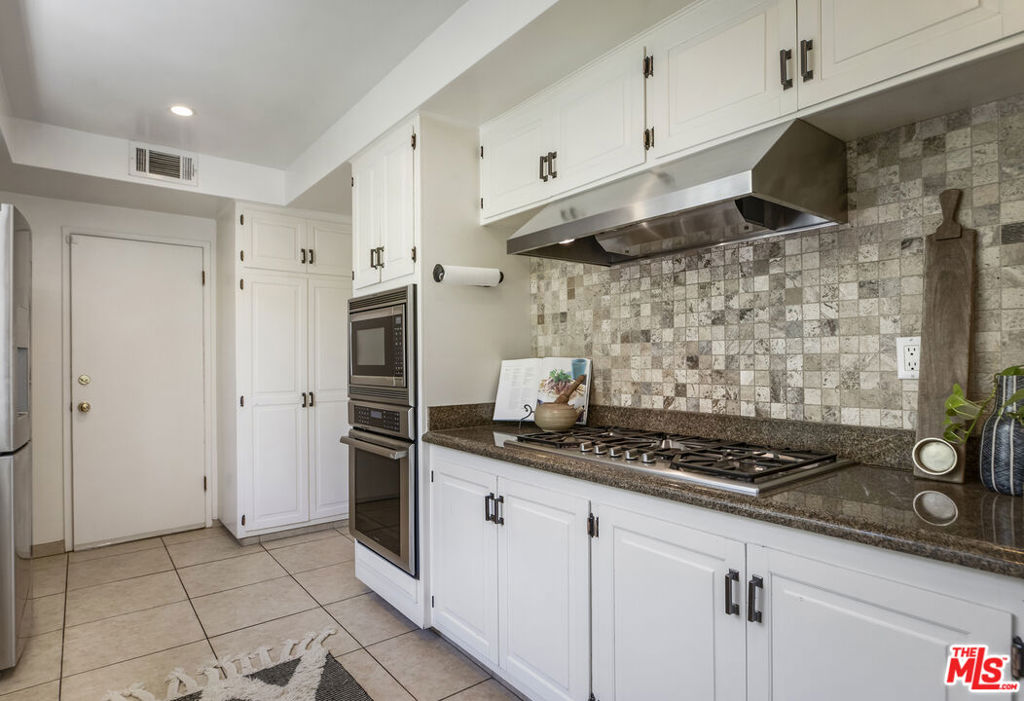 5136 Los Bonitos Way