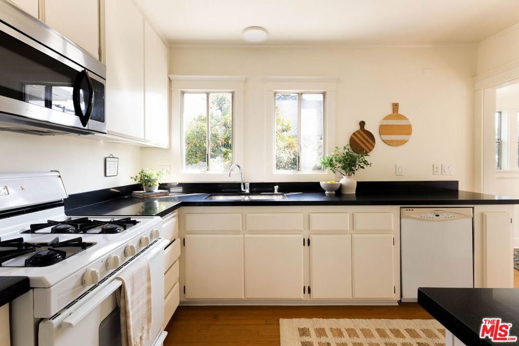 309 Stowe Terrace