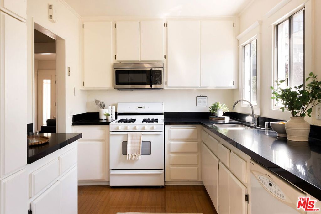 309 Stowe Terrace