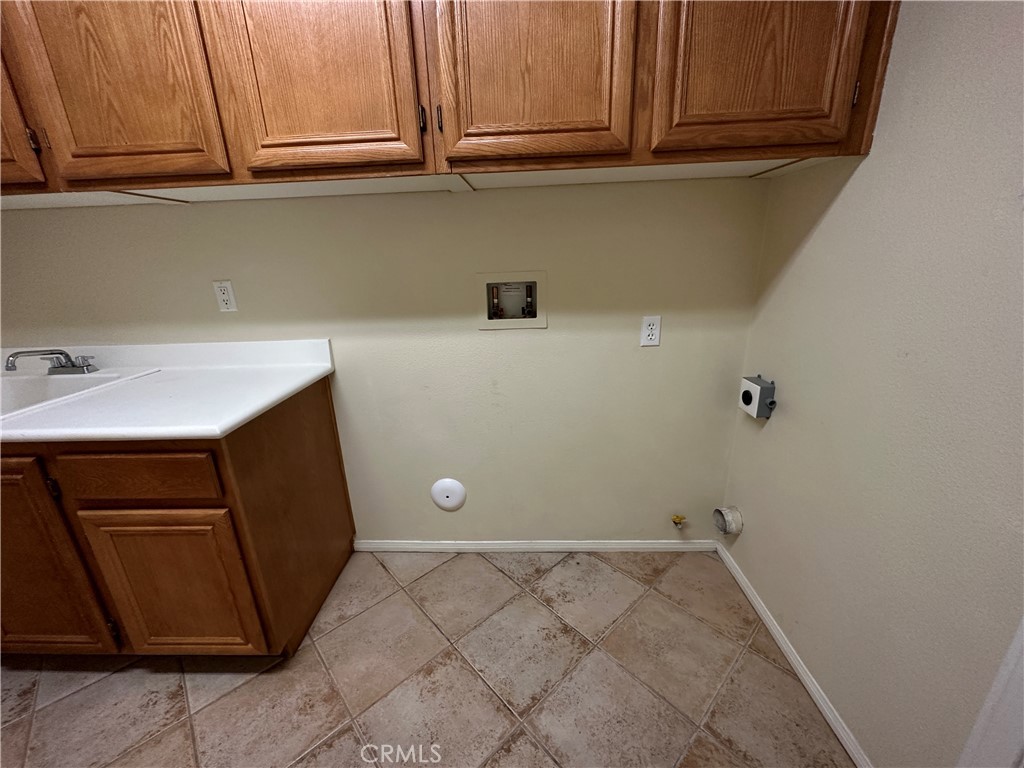 7552 Corona Valley Avenue