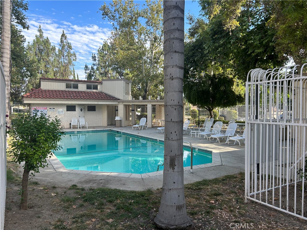 3354 Darby Street 422