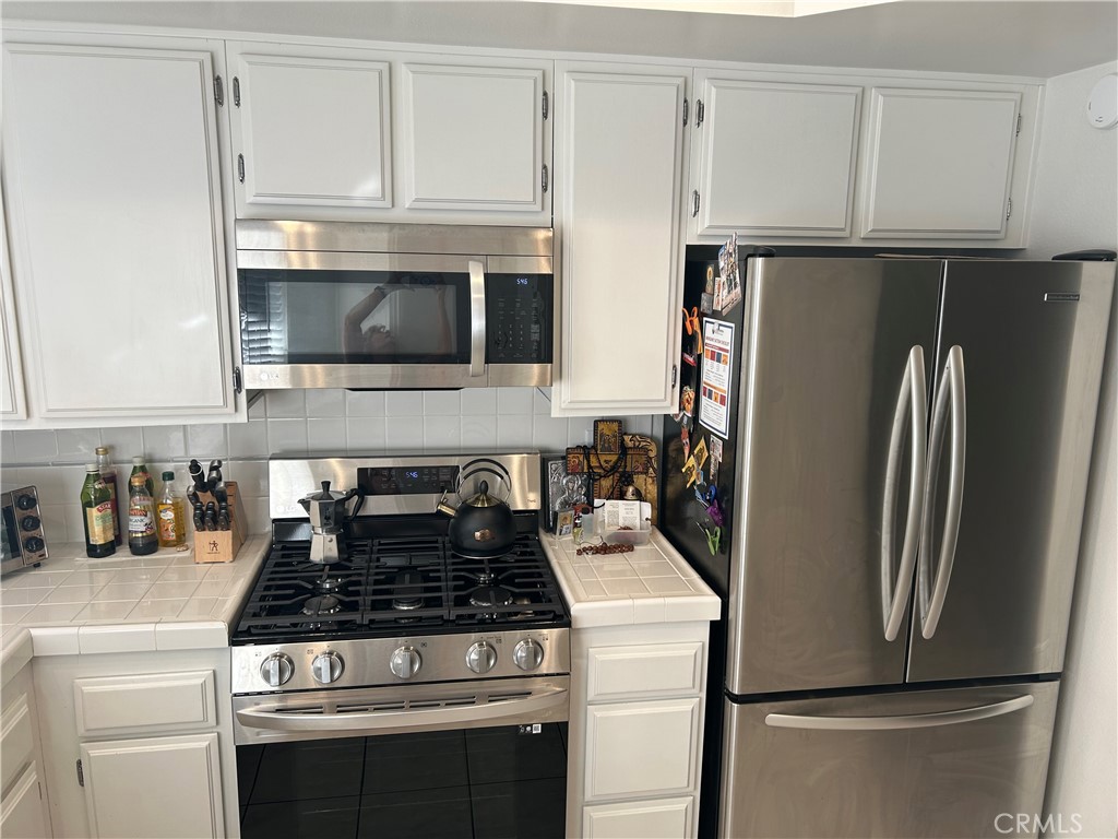 3354 Darby Street 422