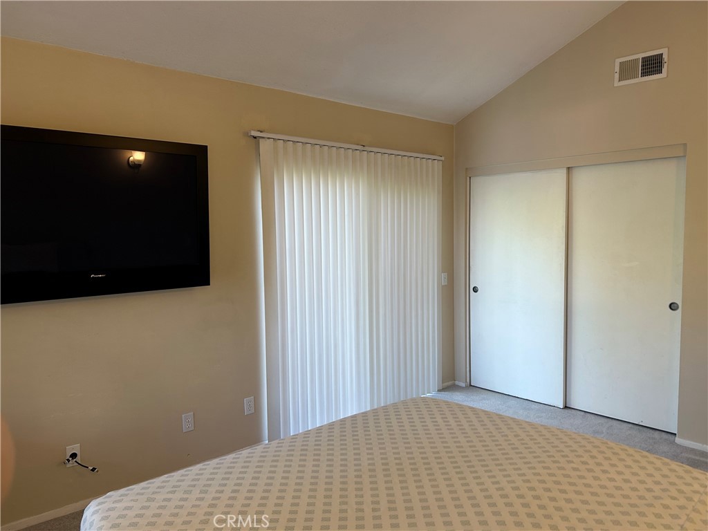 3354 Darby Street 422