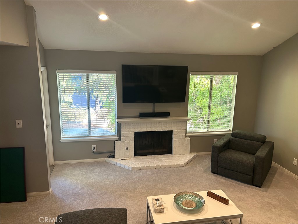 3354 Darby Street 422