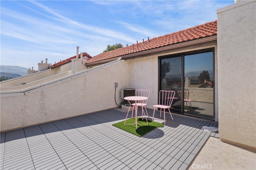 18006 River Circle 9