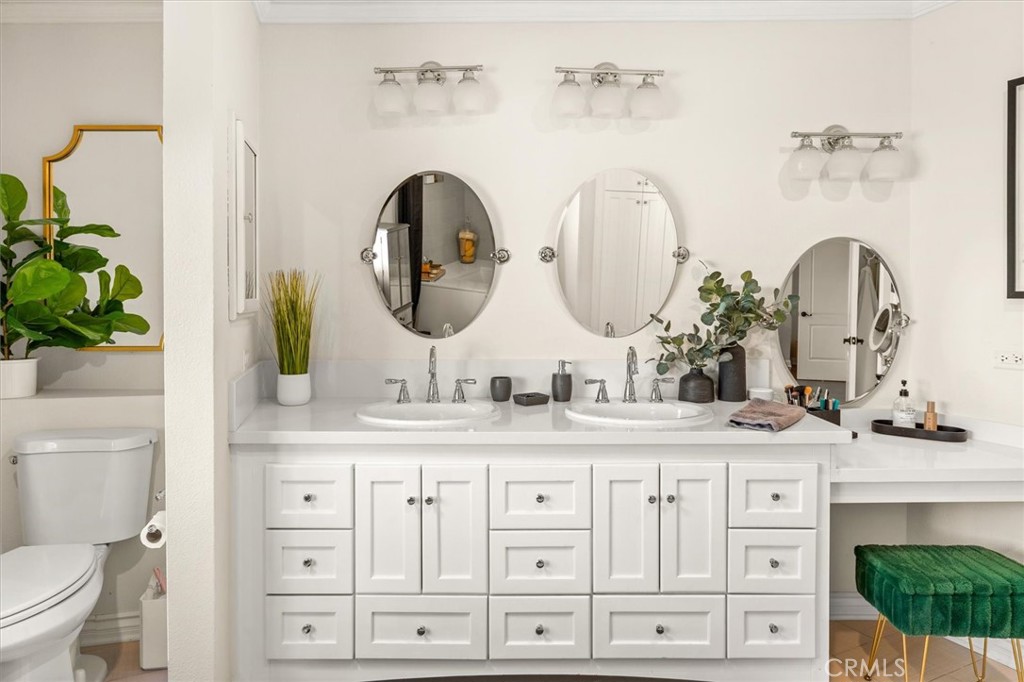 22600 Aguadero Place