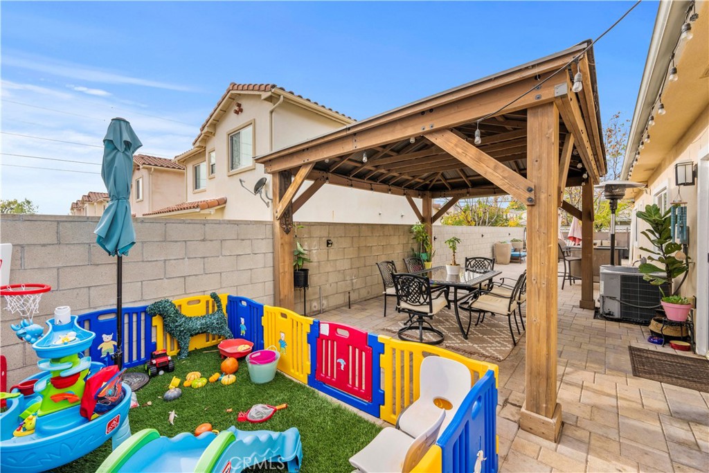 11349 Hunnewell Avenue