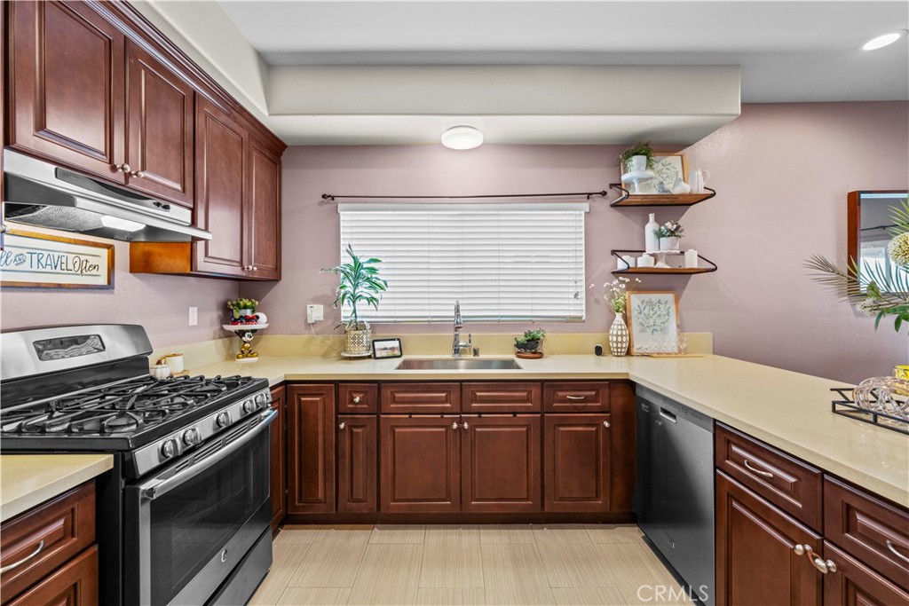 11349 Hunnewell Avenue