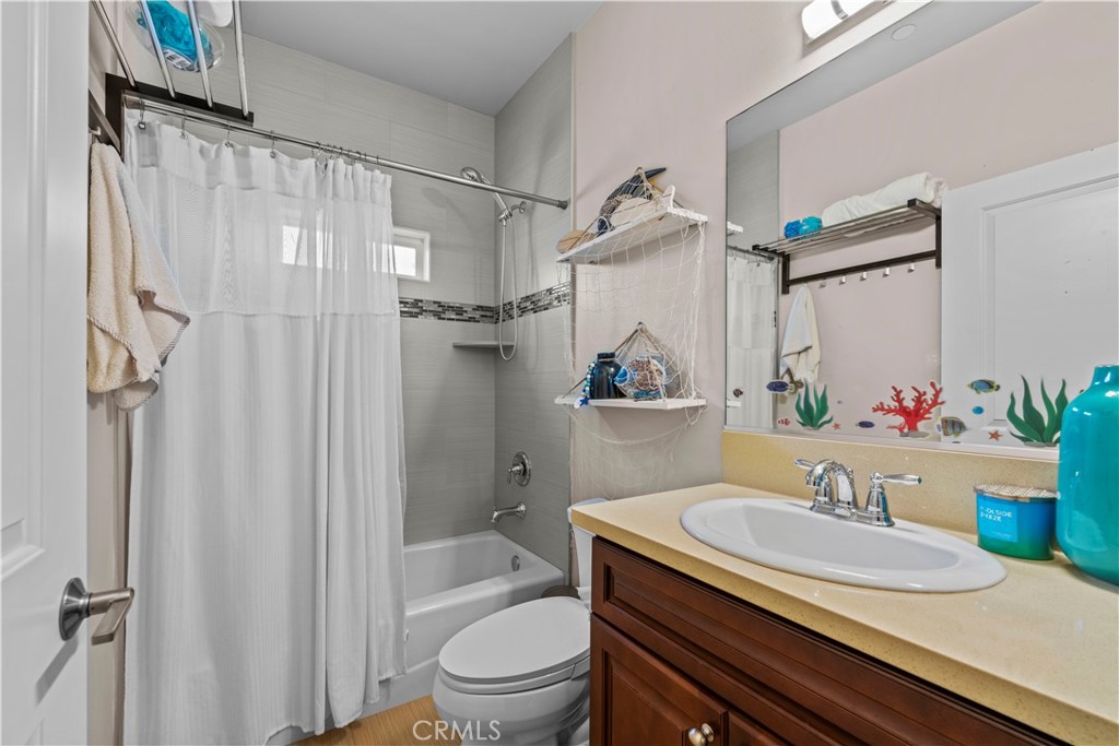 11349 Hunnewell Avenue