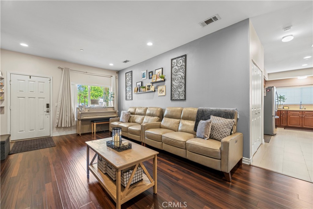 11349 Hunnewell Avenue