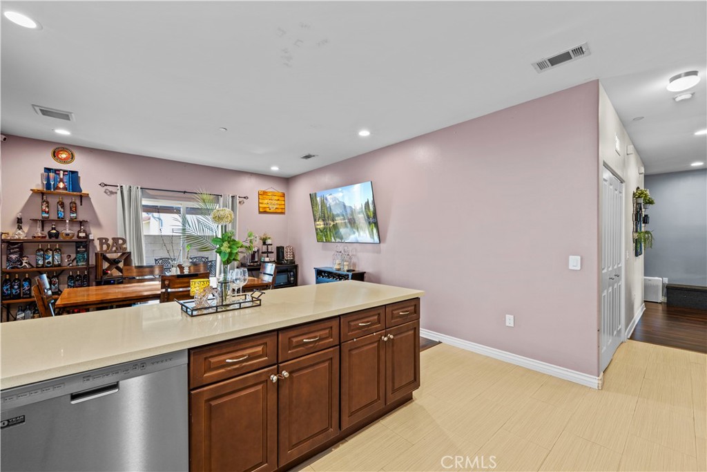 11349 Hunnewell Avenue